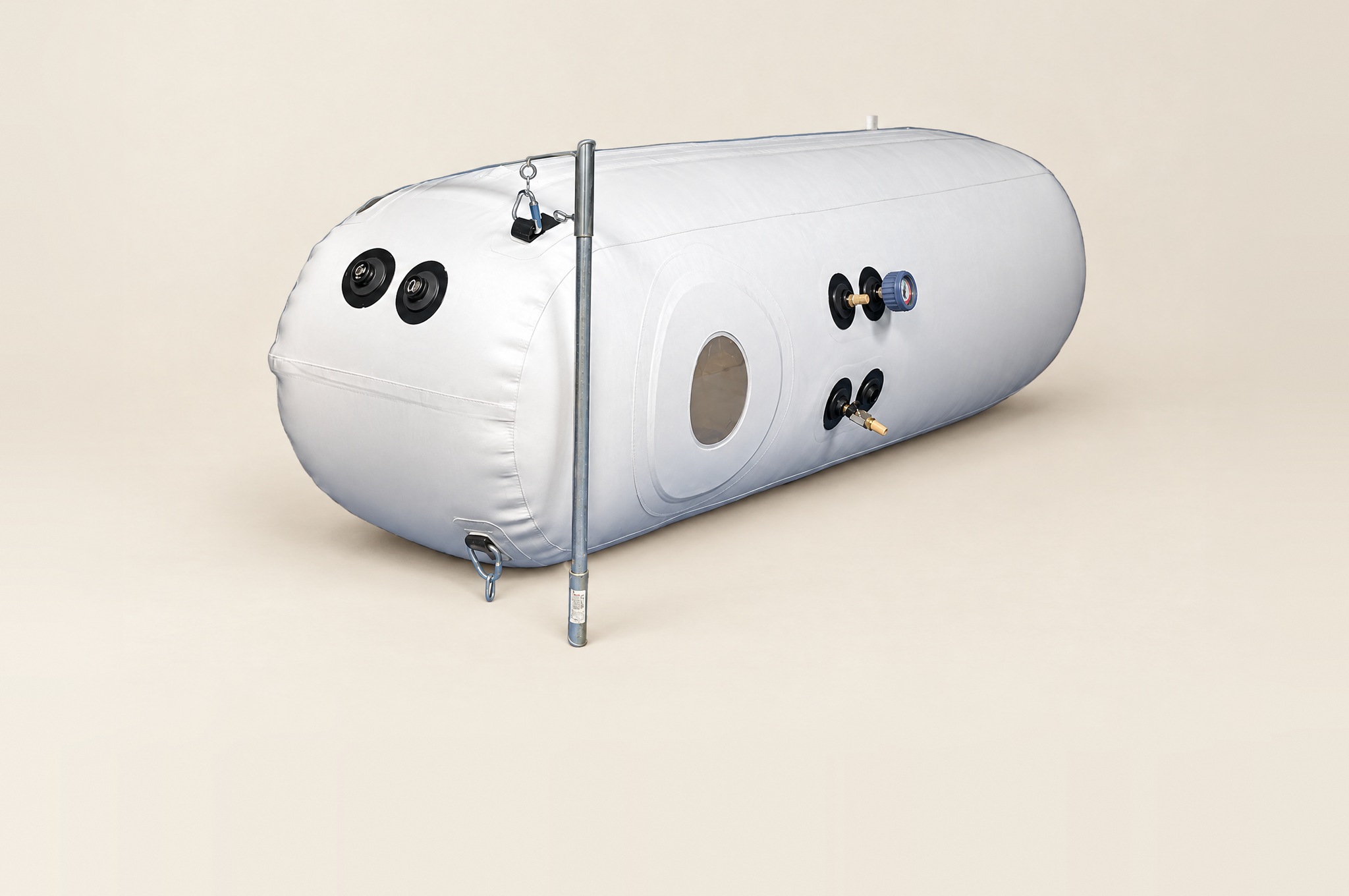 Newtowne C4-27 hyperbaric chamber