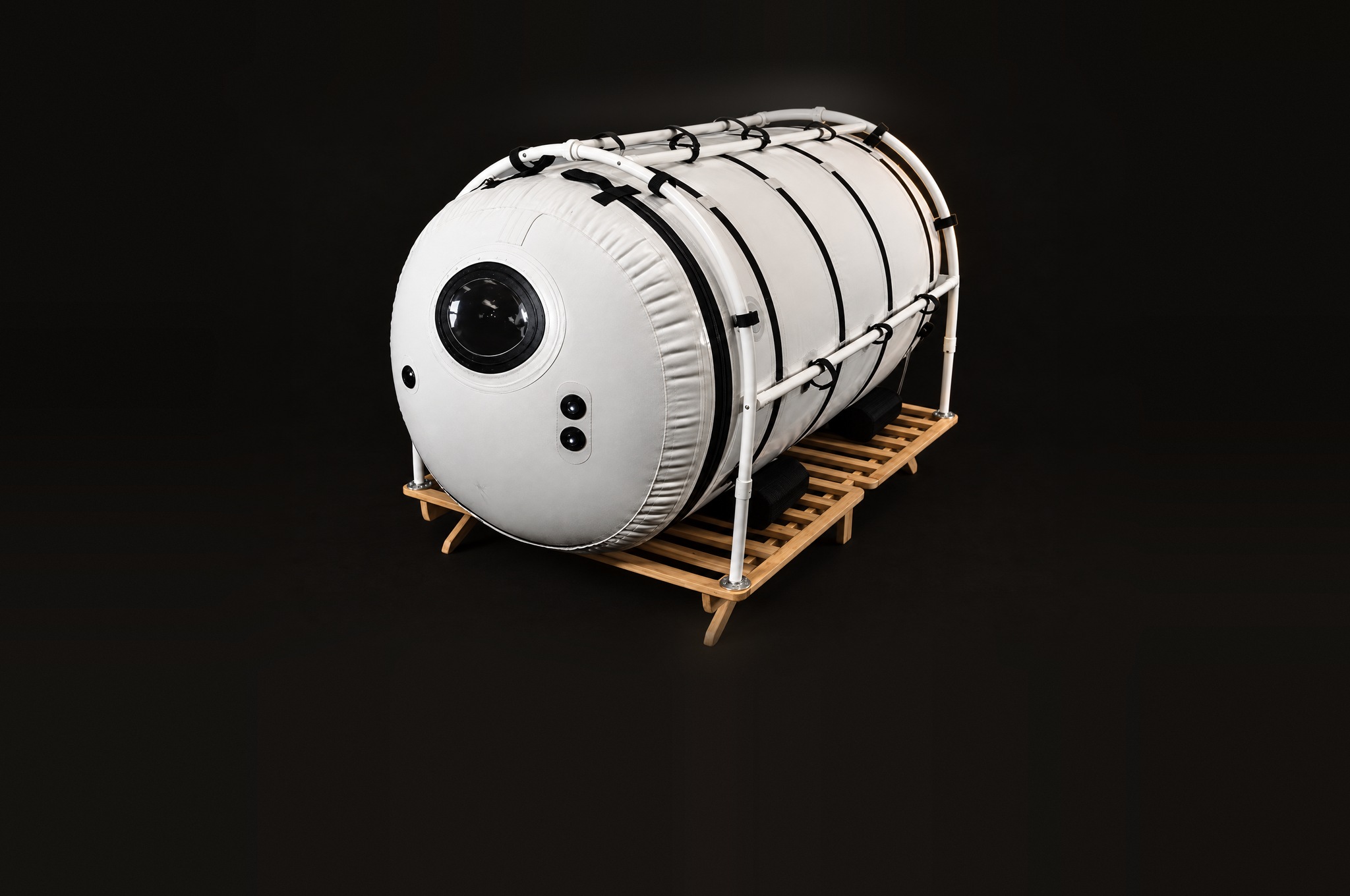 Summit to Sea Grand Dive Pro hyperbaric chamber