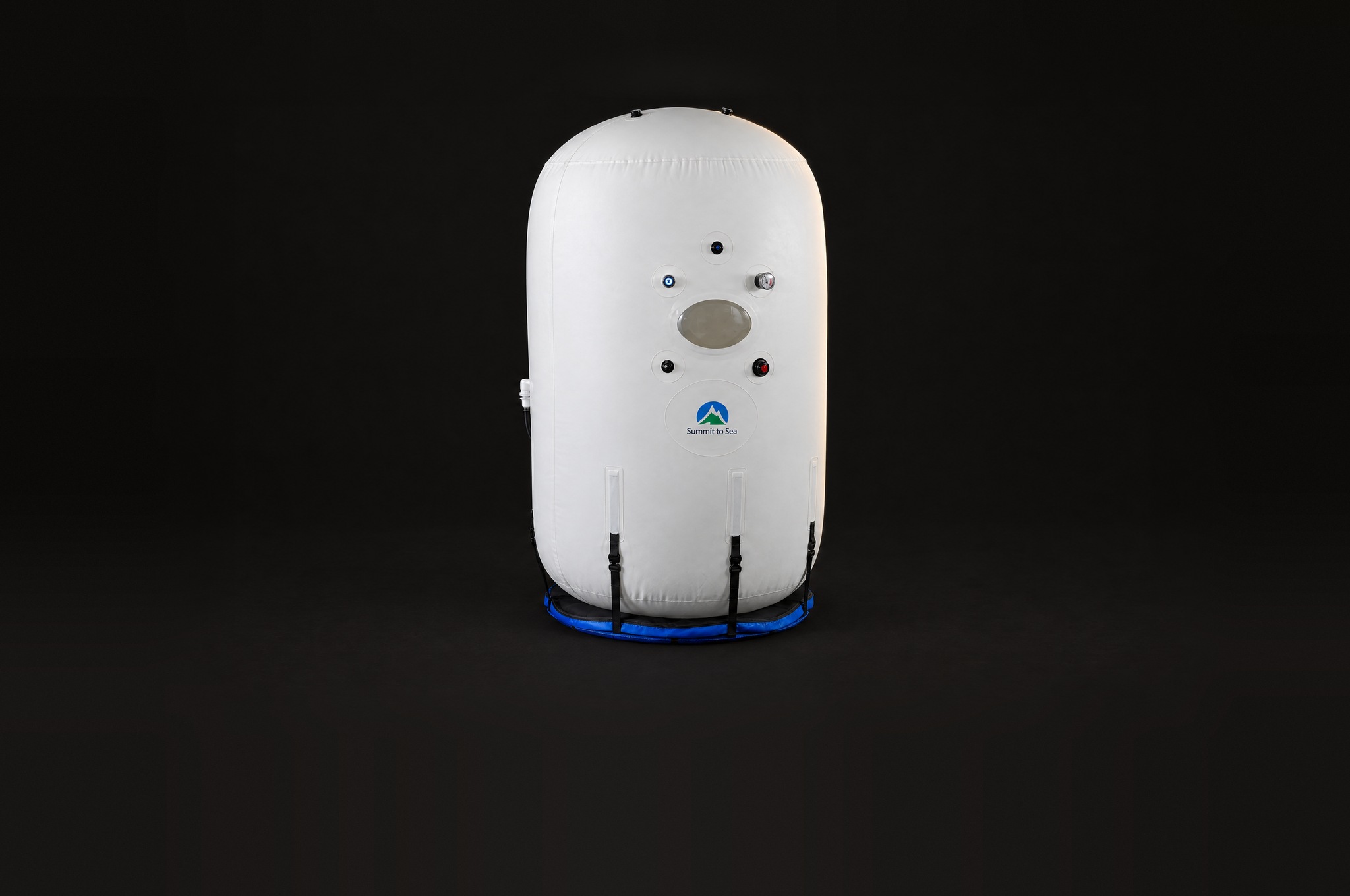 Summit to Sea Grand Vertical hyperbaric chamber